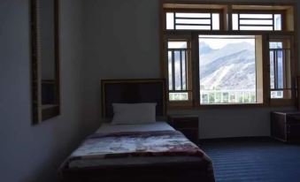 Peace Land Hotel Hunza