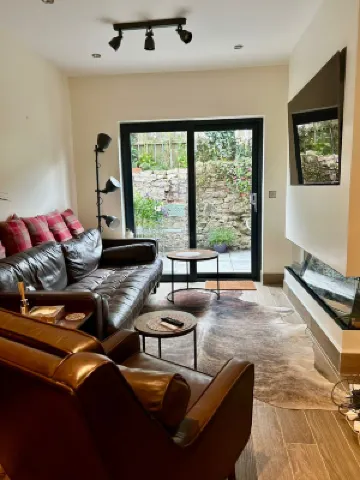 Downshire Haven Hotels in Holywood