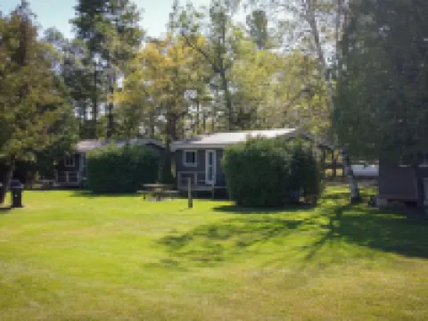 Sunnylea Resort Hotels in Severn