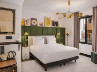 Marty Hotel Bordeaux - Tapestry Collection by Hilton - balcony