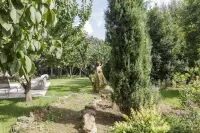 Palazzo Donna Elisabetta Hotel in zona Monastero delle Clarisse "Cuore trafitto di Gesù"