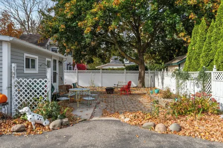 Charlevoix House - the Northside