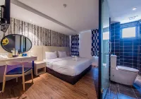 Stella Hotel Отели рядом с достопримечательностью «Торговый центр Перлинг»