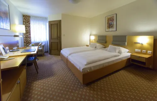 บาวม์โฮฟ โฮเทลเรสเตอรองต์ อัมมาร์คท