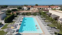Delle Rose, Hotel & Horse Riding - С бассейном