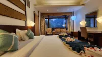 Hotel Royal Ark - Kasauli - バルコニー