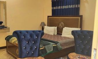 Hotel Paradise Inn