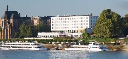 Ameron Bonn Hotel Königshof Отели рядом с достопримечательностью «Музей арифметики»