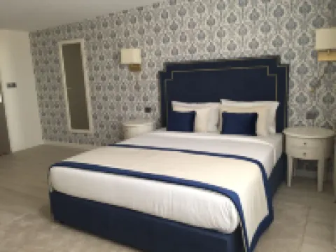 Hotel les 3 VALLÉES Hotels in Saran