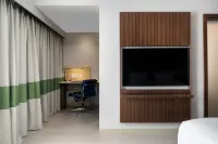 Four Points by Sheraton Dar es Salaam New Africa - Yüzme Havuzu