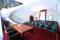 Hotel Leopold I Hotels in Петроварадин