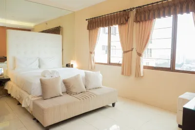 Antique 3Br at Grand Setiabudi Apartment Các khách sạn ở Cidadap
