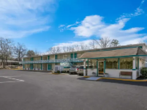 Econo Lodge Clemson - University Area Hotels in Clemson