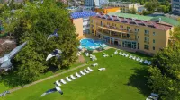 Hunguest Hotel Apollo - 4-Star