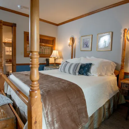 Inn at Cedar Crossing