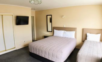 Merivale Court Motel & Apartments