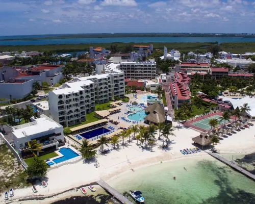 Aquamarina Beach Hotel Cancun Hotels near Float Fun Cancún