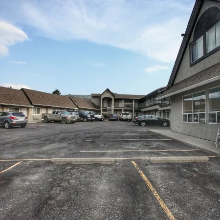 Best Budget Inn & Suites Kamloops