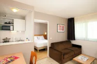 Séjours & Affaires Serris Rive Gauche Hotels in Serris