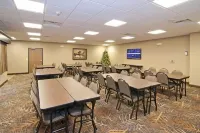 The Watford Hotels in Watford City