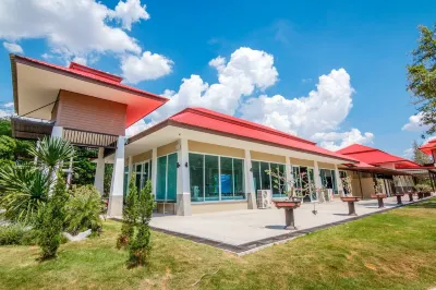 Goldenland Resort Hotels in Chok Chai