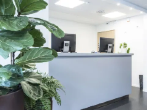 Biz Apartment Solna Hoteles en Solna