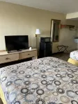 Hole Inn the Wall Hotel - Fort Walton Beach - Sunset Plaza - Nearby Beaches & Hurlburt