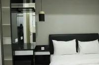 Direct Access to Pool 2Br Apartment at Parahyangan Residence - 2-Star