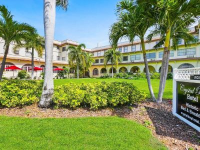 Crystal Bay Historic Hotel