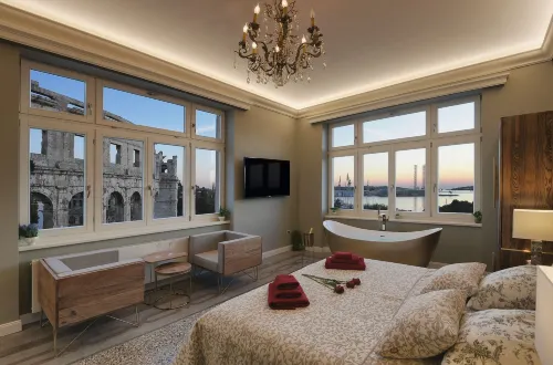 Arena & Seaview Luxurious Residence - View biển