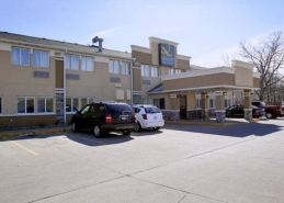 Quality Inn & Suites des Moines Airport
