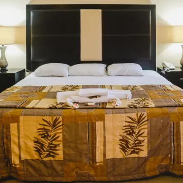 Hotel Plaza Mirador โรงแรมใกล้สนามบินนานาชาติมานูเอล เกรสเซนซิโอ เรจอน