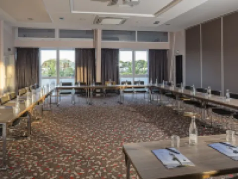 卡馬格港塔拉蘇爾 Spa 酒店 勒格羅－迪魯瓦酒店