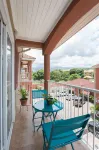 New Kingston Guest Apt at Fairway