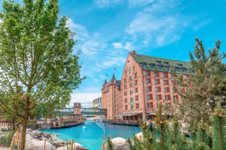 Europa-Park Freizeitpark & Erlebnis-Resort, Hotel Krønasår