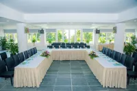 Sandunes Beach Resort & Spa Отели в г. Фантхиет