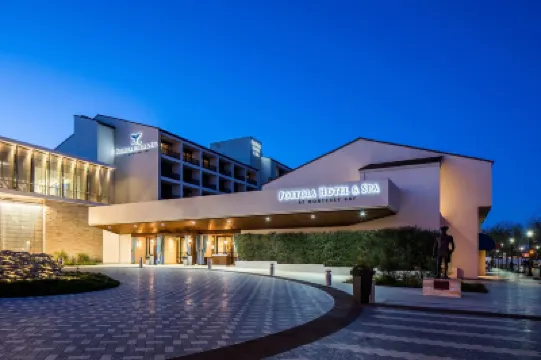 ポルトラ ホテル & スパ アット モントレーベイ モントレー国際大学院周辺のホテル