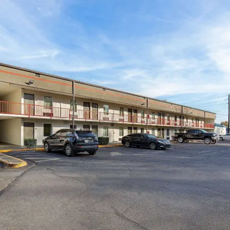 Super 8 by Wyndham Kingsport