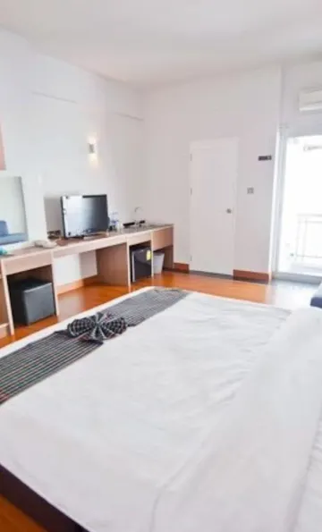 ห้องดีลักซ์ พร้อมระเบียง