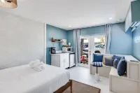 The Palmview and Sandpiper Inns Hotels in Sanibel