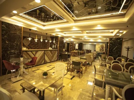 Lion Park Suites & Residence Hotel Отели в г. Efeler