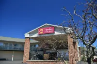 Clarion Inn & Suites at the Outlets of Lake George Hotels in Queensbury