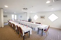 Golden Pebble Hotel Hotels in Ferntree Gully