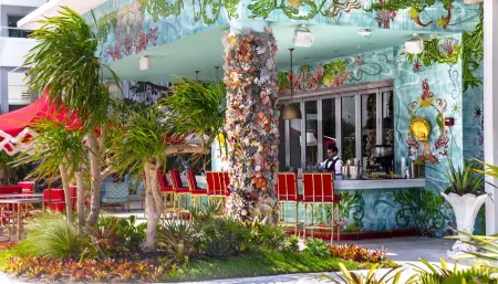 Faena Hotel Miami Beach Отели рядом с достопримечательностью «Art Center - Richard Shack Gallery»