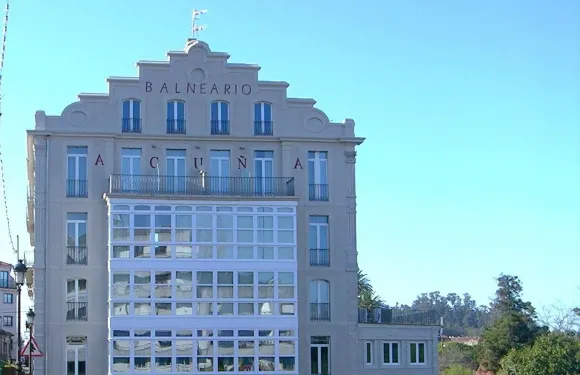 巴爾內阿里奧坎阿庫納酒店