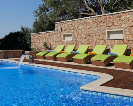 Boutique Hotel Bol Hotels in Bol