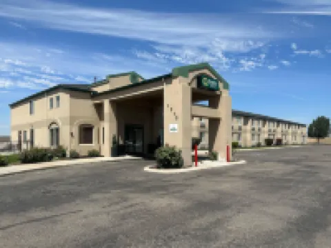 Quality Inn & Suites Meridian - West Boise Hotels in Ada County