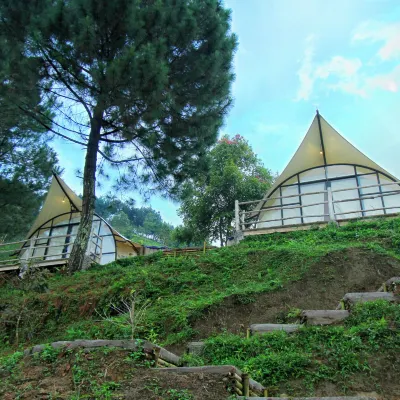 Cimon Urban Camp Hotel dekat Air Terjun Ciburial 
