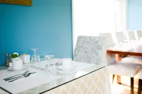Dashwood Manor Seaside Bed & Breakfast - Bữa sáng