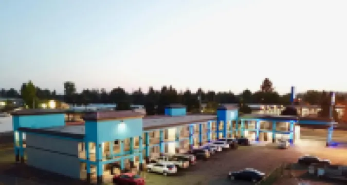 Holiday Lodge - Salem,or